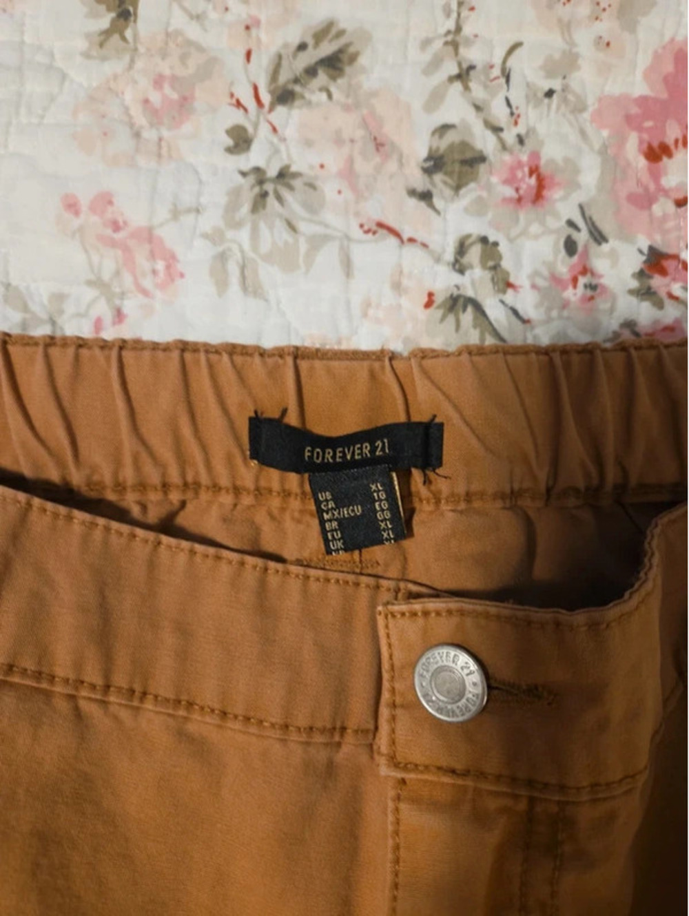 Forever 21 Pants - Picture 3 of 4